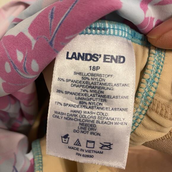 Lands' End Blue purple floral One Piece Swimsuit 18P soft cup bra Beach Tropical - Picture 2 of 7